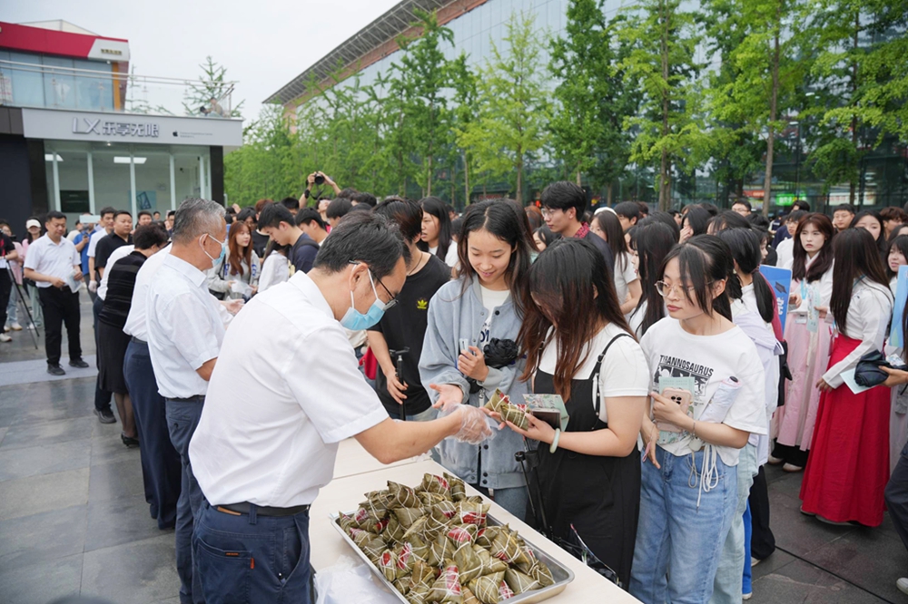 端午粽香满校园​：“端午”传统文化活动举行